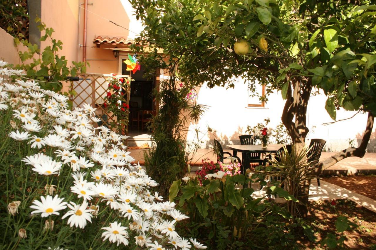 Villa La Casa Dei Nonni Iglesias Exterior foto