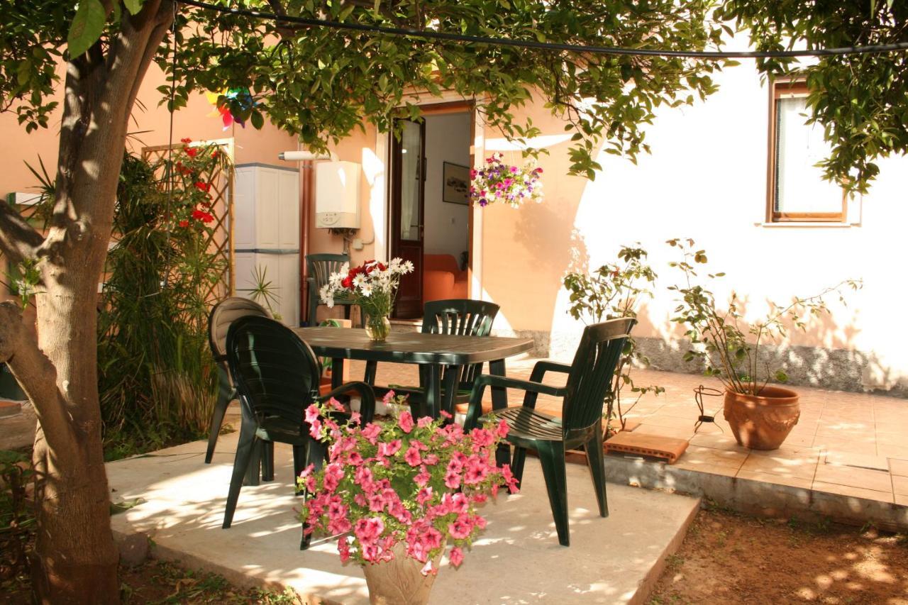Villa La Casa Dei Nonni Iglesias Exterior foto